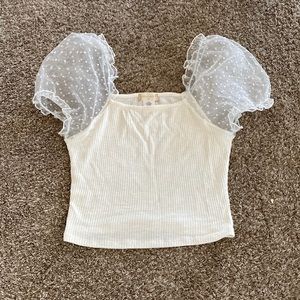 White designed bubble sleeve tube top.